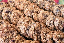 Chewy Oatmeal Cookies